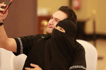 Ini Jawaban Indra Bruggman Dikritik Nikah Settingan dengan Soraya