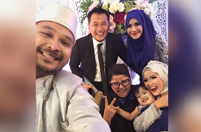 Ada Sosok Stuart Collin dan Prilly Latuconsina di Pernikahan Adik Zaskia Adya Mecca