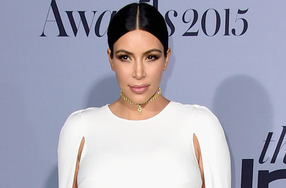 Belajar Piano, Kim Kardashian Siapkan Lagu Duet Bareng Kanye West