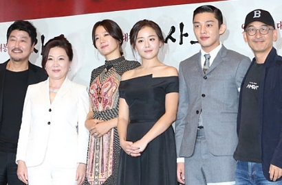'The Throne' Borong Film Critics Awards 2015, Siapa Peraih Aktor-Aktris Terbaik?