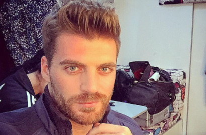 Iker Gursoy Bocorkan Kondisi Tokoh Melih Usai Kecelakaan di 'Elif' Season 2