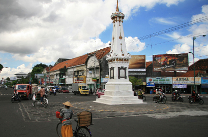 Yogyakarta Diguncang Gempa Berkekuatan 5,2 SR, Warga Panik