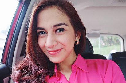 Nina Zatulini Pastikan Bakal Nikah Januari 2016