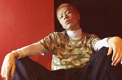 Vokalis Band Hyukoh Buktikan Dirinya 'Foto Copy' Manse Triplet