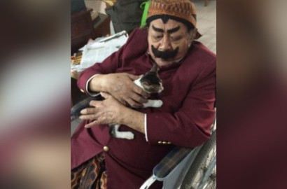 Puluhan Kucing Juga 'Tangisi' Meninggalnya Pak Raden