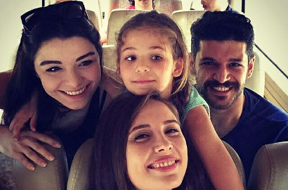 Elif Sapa Fans Pakai Bahasa Indonesia, Apa Saja Bocoran dari Lokasi Syuting 'Elif 2'?