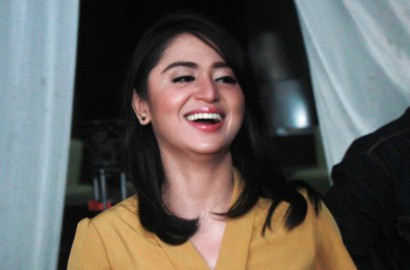 Biasa Pakai Make Up Tebal, Wajah Polos Dewi Persik Dibanjiri Pujian