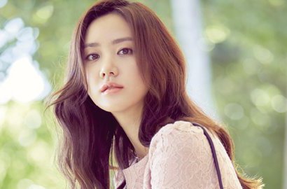Cantiknya Aktris Han Groo Foto Pre-Wed Bareng Kekasih di Majalah Grazia
