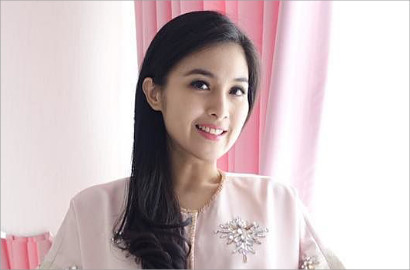 Pamer Foto Bareng Pacar, Sandra Dewi Didoakan Fans Segera Menikah