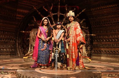 'Ashoka' Tembus 200 Eps di India, Pemeran Ratu Helena Pamer Hadiah dari Indonesia