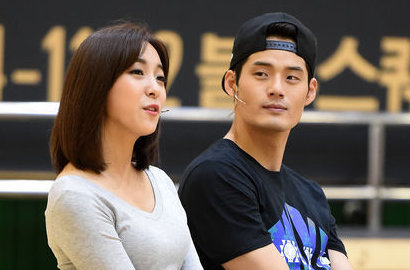 SM Akhirnya Buka Suara Soal Kabar Pacaran Luna f(x)-Seo Kyung Soo
