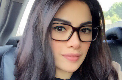 Pose Hanya Pakai Bra, Tato di Bawah Perut Nikita Mirzani Bikin Salah Fokus