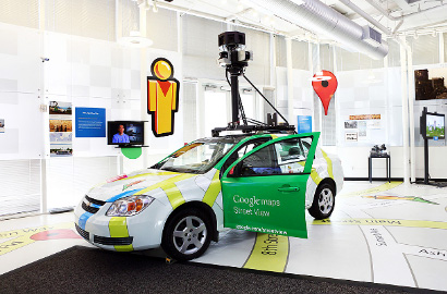 Waduh, Kamera Google Street View Pergoki Wanita Kencing di Jalanan