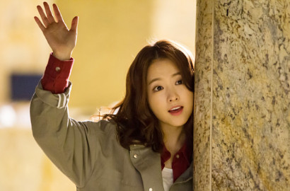 Tak Hanya Cantik, Park Bo Young Dikenal Ramah di 'You Call That Passion'