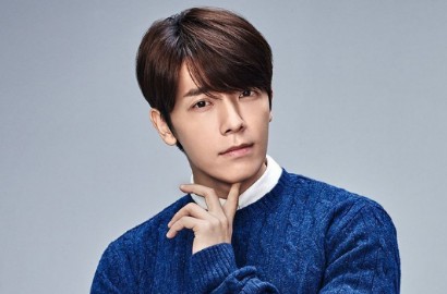 Paling Ganteng, Donghae SuJu Kembali Pose Bareng Rekan Tentara