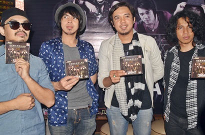 'Kenanglah' Jadi Album Terakhir Vokalis Zian Bareng Band Zigaz