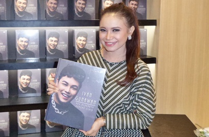Pernah Pacaran, Rossa Ikut Senang dengan Buku Karya Ivan Gunawan