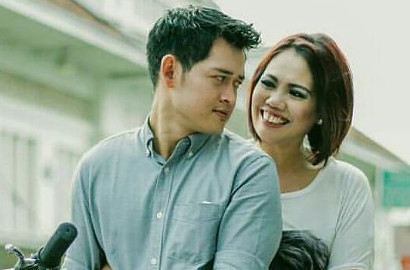 Ely Sugigi Pamer Foto di Ranjang, Rezky Aditya KW Ketagihan 'Malam Pertama'