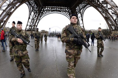 Paris Diserang Kelompok Misterius, 60 Orang Dilaporkan Tewas