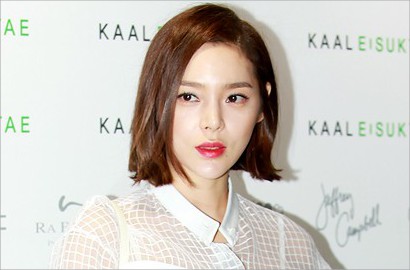 Melahirkan Lagi, Park Si Yeon Sambut Gembira Putri Kecilnya