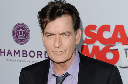 Positif Idap HIV, Fans Tak Terkejut dan Salahkan Kehidupan Kacau Charlie Sheen