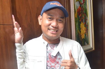Azis Rela Tidak Gagap Demi 'LOL' di Trans7, Kok Mau?