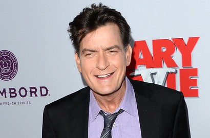 Tak Tahu Penyakit HIV, Charlie Sheen Mengira Dirinya Alami Tumor Otak