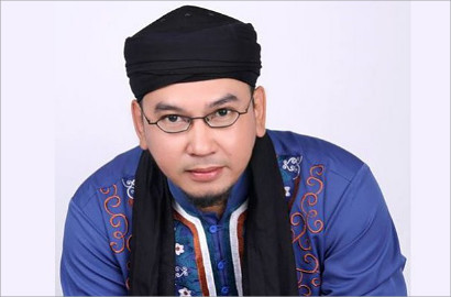 Tanpa Cadar, Ini Sosok Wanita yang Dipoligami dan Dicerai Ustadz Aswan