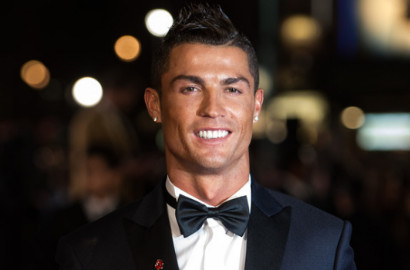 Cristiano Ronaldo Diduga Pacari Gadis Super Seksi Ini, Siapa?