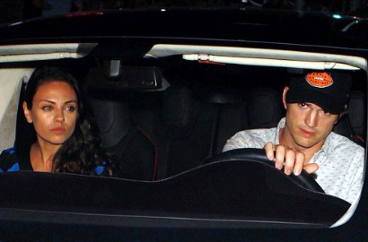 Istirahat Ngurus Anak, Ashton Kutcher-Mila Kunis Kencan Ganda