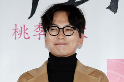 Pernah Main Bareng Suzy dan Hyeri, Aktor Ini Galau Puji Rambut Siapa