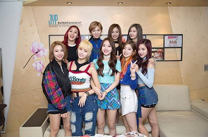 Foto Tanpa Makeup Beredar, Twice Masih Kelihatan Cantik?