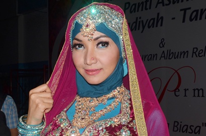 Jelang RTFF 2015, Roro Fitria Makin Gencar Promosi Film 'Skenario Tuhan'