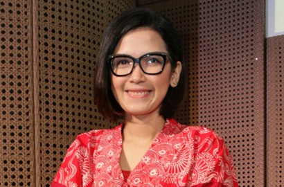 Dinda Kanya Dewi Akui Kesulitan Baca Al Quran di 'Pesantren Impian'