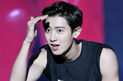Terharu, Ibunda Tulis Pesan Manis Buat Fans di Ultah Chanyeol EXO