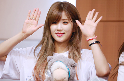 Pose Lagi Fitnes, Chorong A Pink Bocorkan Rahasia Tubuh Seksi