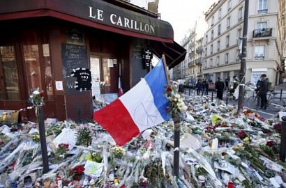 Perancis Gelar Upacara untuk Mengenang Korban Tragedi Paris