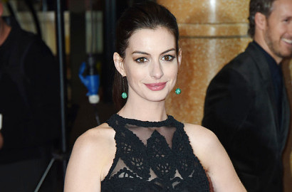 Selamat, Anne Hathaway Akhirnya Hamil Anak Pertama