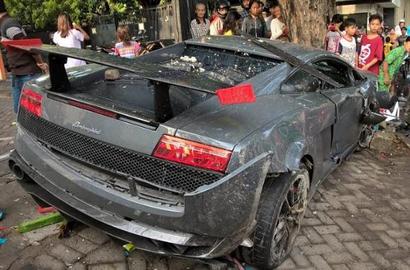 Balapan Liar Lamborghini dan Ferrari di Surabaya, Tabrak Orang Hingga Tewas