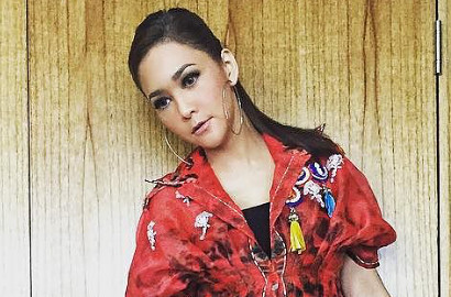 Dikritik Rambut Kayak Ibu Pejabat, Ini Jawaban Maia Estianty