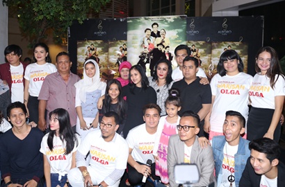 Bikin Nangis, Aksi Terakhir Olga dalam 'Warisan Olga' Puncaki Box Office