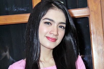 Kakak Angel Karamoy Malah Penasaran Tentang Foto Mesra Bareng Pasha