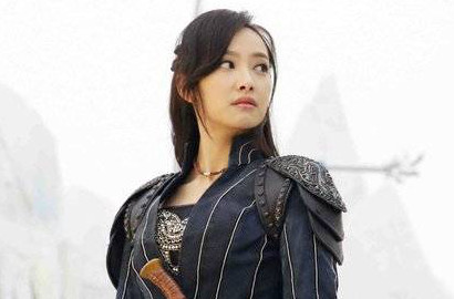 Biasa Elegan, Ini Gaya Warrior Victoria f(x) yang Tangguh untuk 'Ice Fantasy'