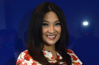 Comeback ke Blantika Musik, Sarwendah Daur Ulang Lagu Ashanty