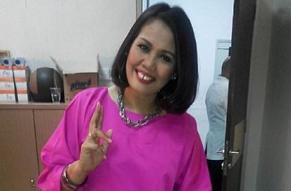 Sudah Telat Datang Bulan, Ely Sugigi Hamil?