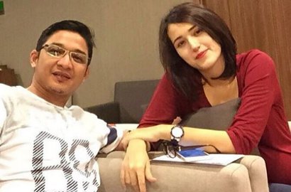 Adelia Hanya Bisa Ketawa Lihat Foto Mesra Pasha Ungu-Angel Karamoy