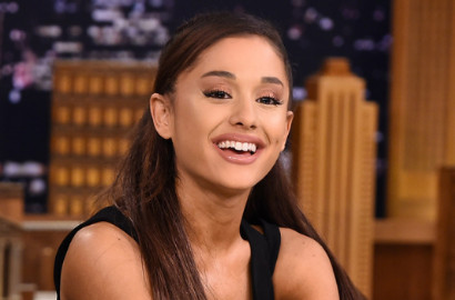 Tanpa Alasan, Ariana Grande Tiba-Tiba Batalkan Tur Konser untuk Desember