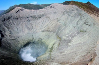 Status Gunung Bromo Siaga, Daerah Sekitar Kaldera Ditutup