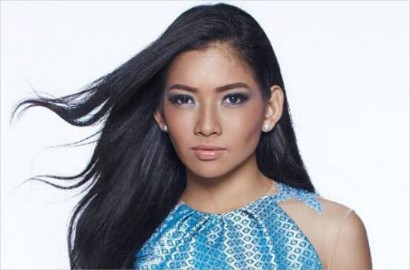 Akrabnya Putri Indonesia Anindya Putri dengan Miss Singapore Lisa White
