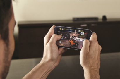 Selain Rakus Data, Pengguna Smartphone Indonesia Juga Gamer